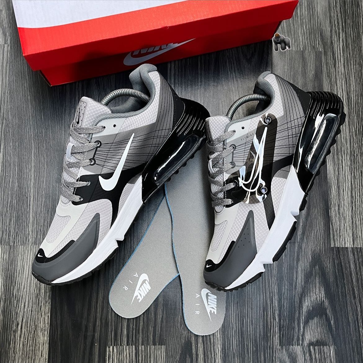 Nike Flywire White Grey