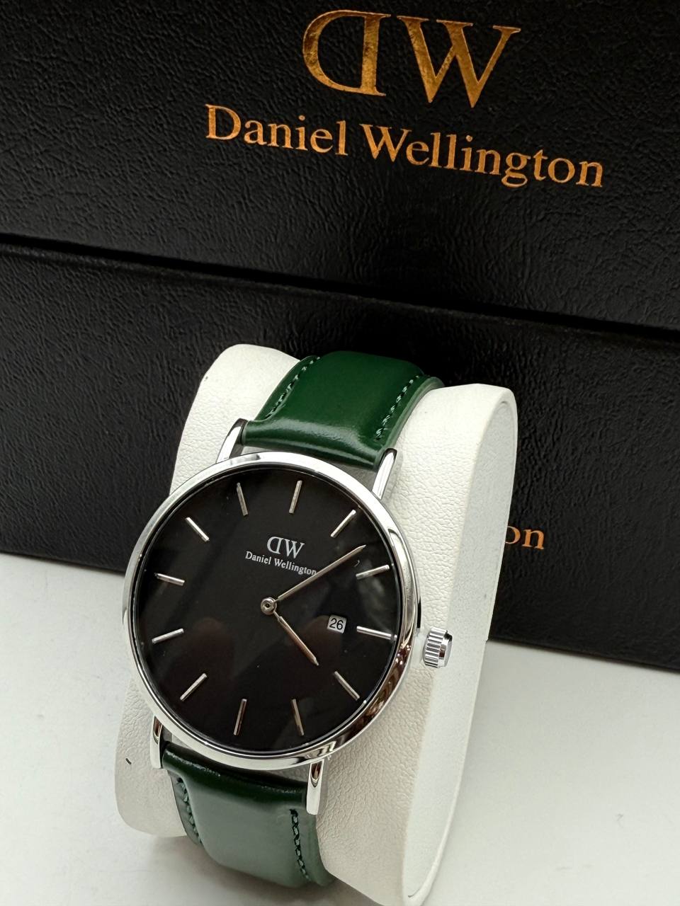 Daniel Wellington Watch - DW Leather