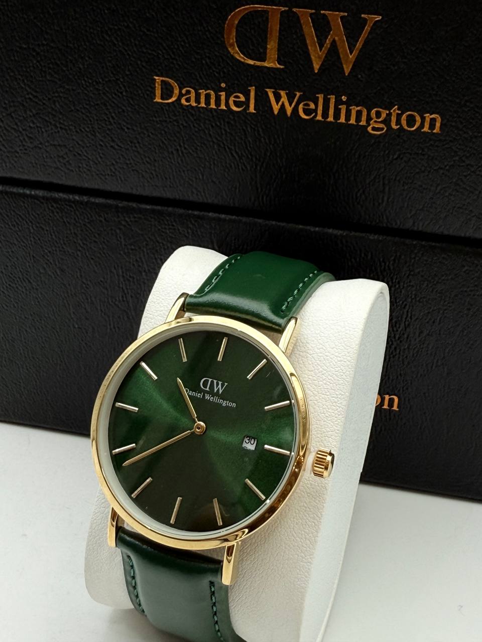 Daniel Wellington Watch - DW Leather
