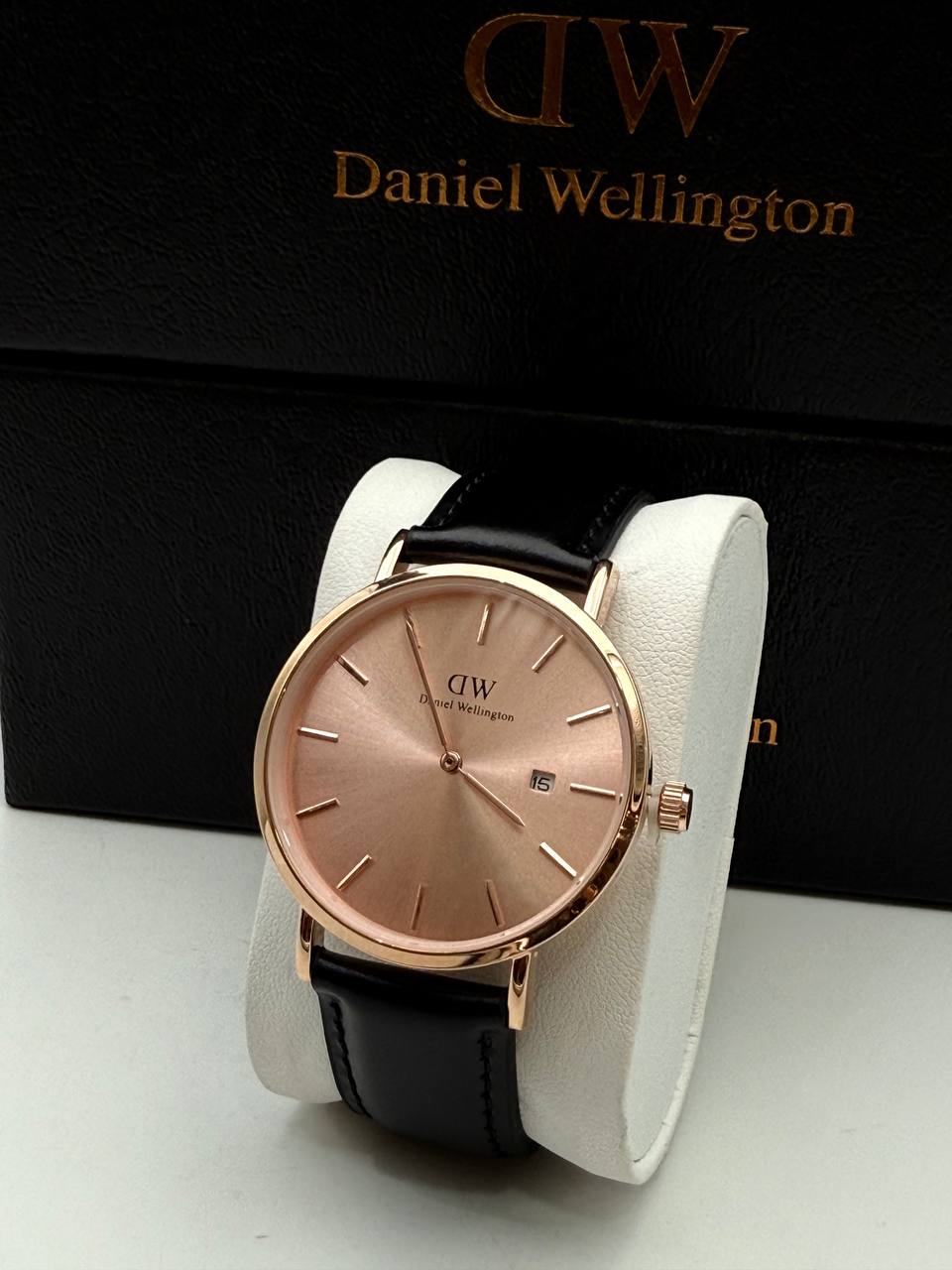 Daniel Wellington Watch - DW Leather
