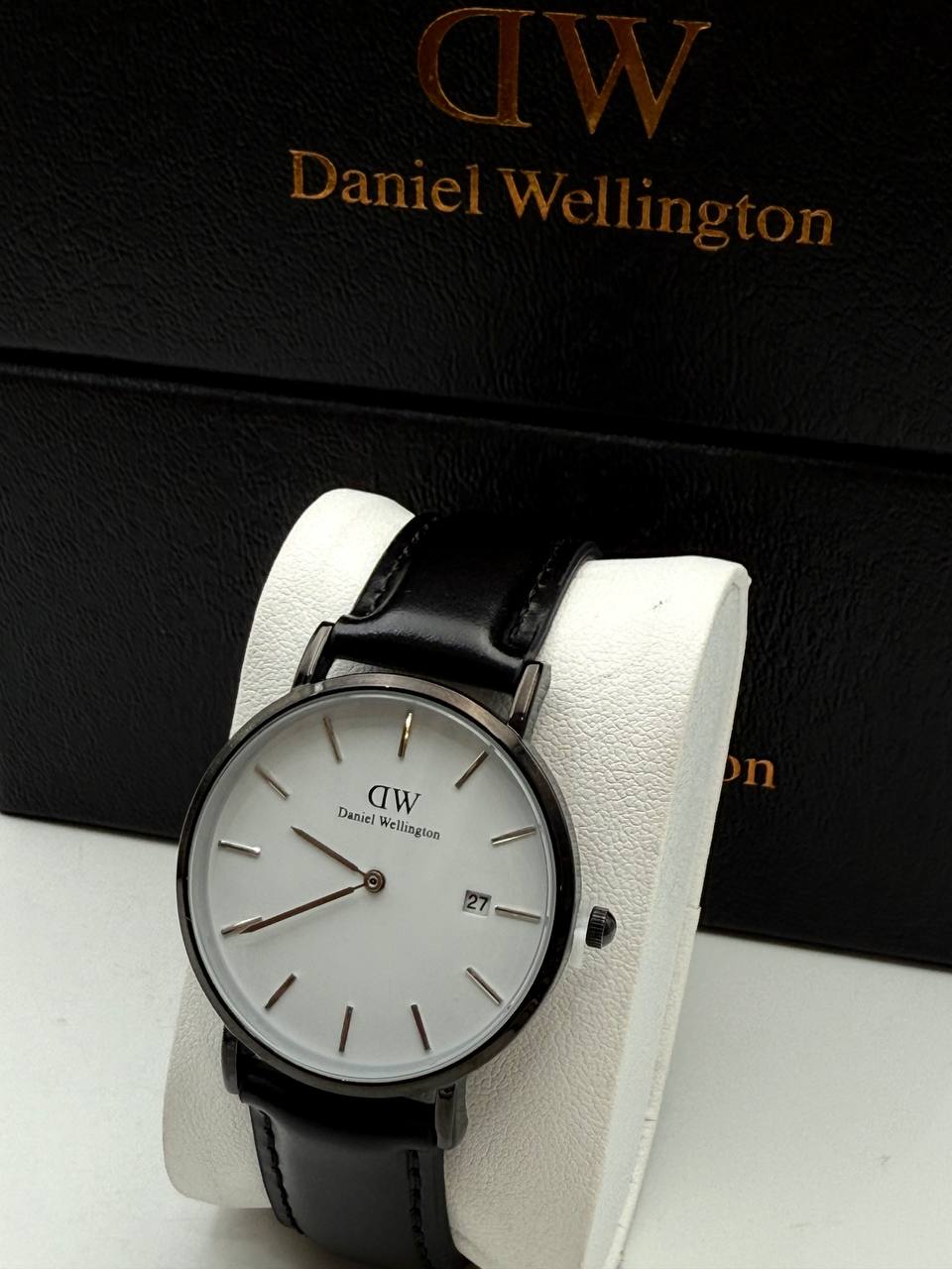 Daniel Wellington Watch - DW Leather