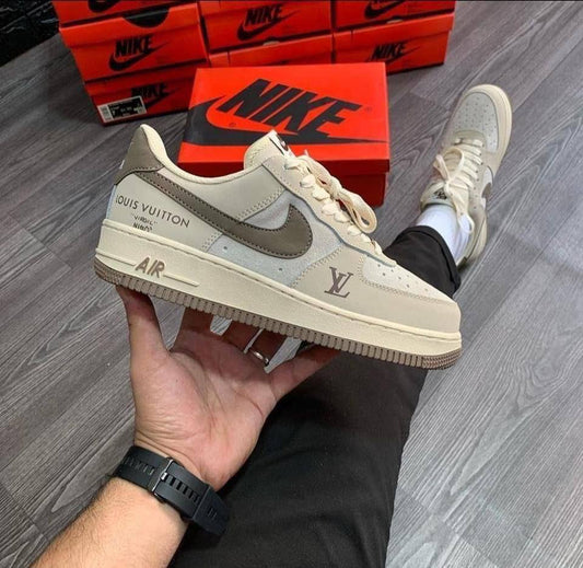 Nike AirForce One - LV Edition